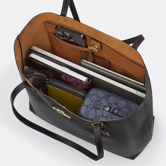 Authentic COACH Pebbled leather/suede snap long Tote - Picture 6 of 14